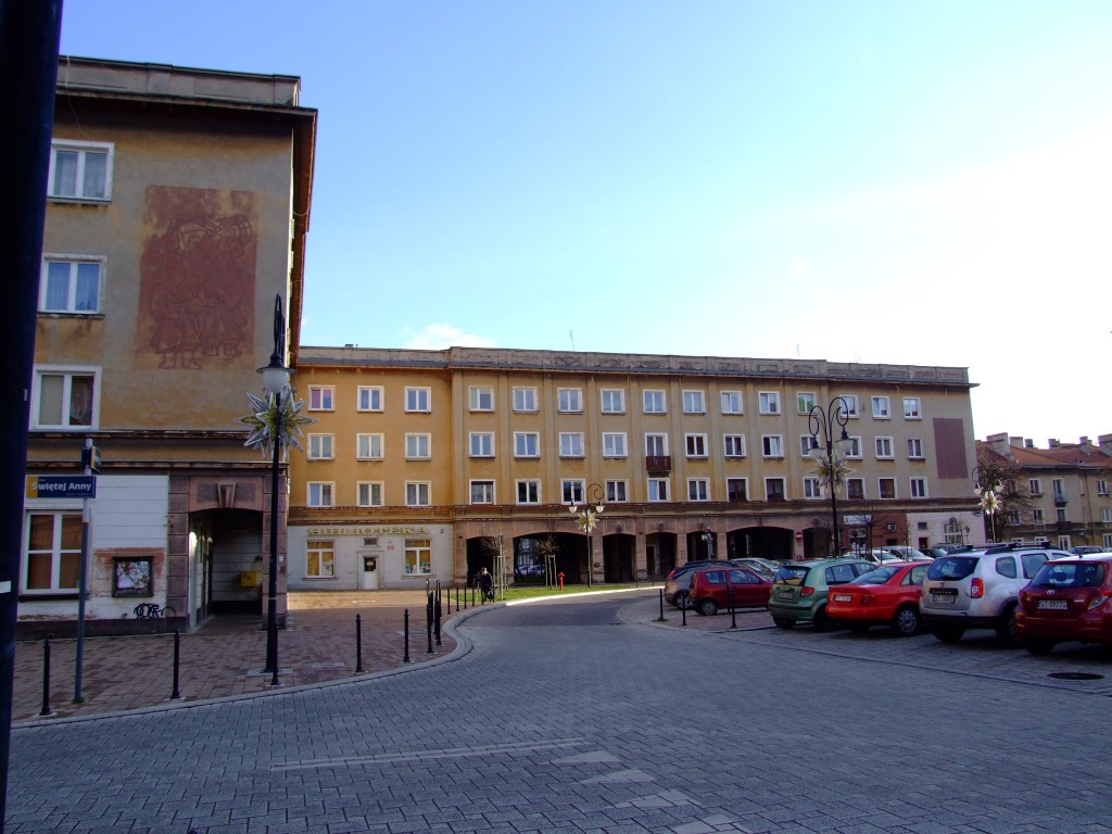 budynek podcieniowy na wschodniej ścianie pl. św. Anny, fot. M.Skup